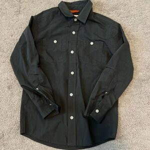 Boys Urban pipeline size small longsleeve button up.